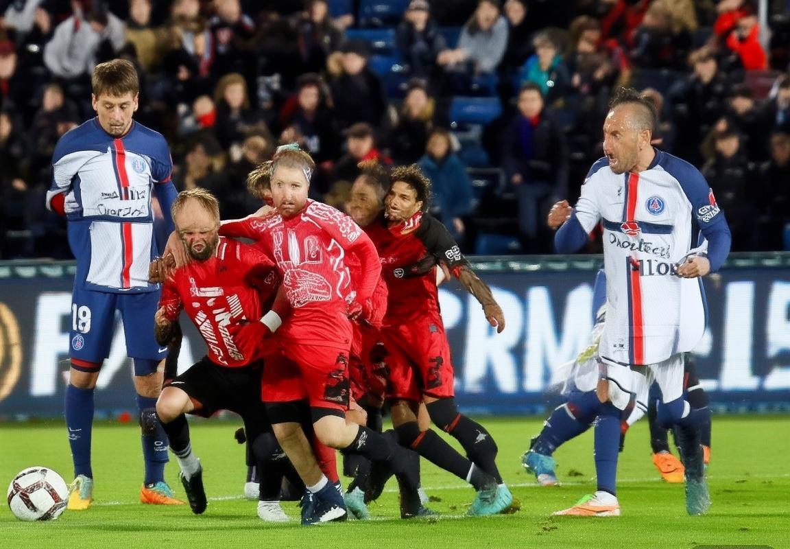 巴黎圣日耳曼vs朗斯：豪华阵容对决与战术较量解析